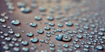 ¿En qué consiste la refrigeración evaporativa?