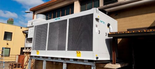 Refrigeración adiabática en la industria del plástico