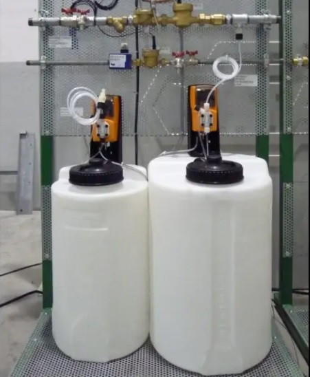 Tratamiento del agua en torres de refrigeración