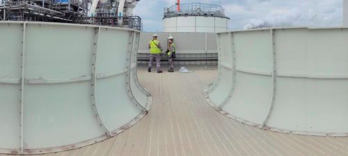 Field-erected cooling tower in carbon project