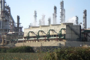 Limpieza y mantenimiento de torres de enfriamiento: garantía de eficiencia y seguridadLimpieza y mantenimiento de torres de enfriamiento: garantía de eficiencia y seguridad