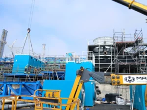Instalación de torres de refrigeración para un complejo metalúrgico en Huelva